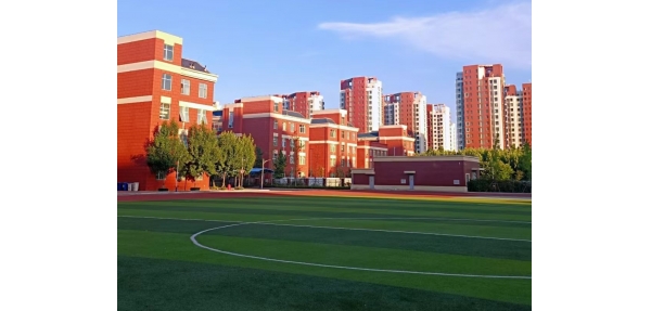 美天垃圾桶多次走進岳陽第六中學(xué)